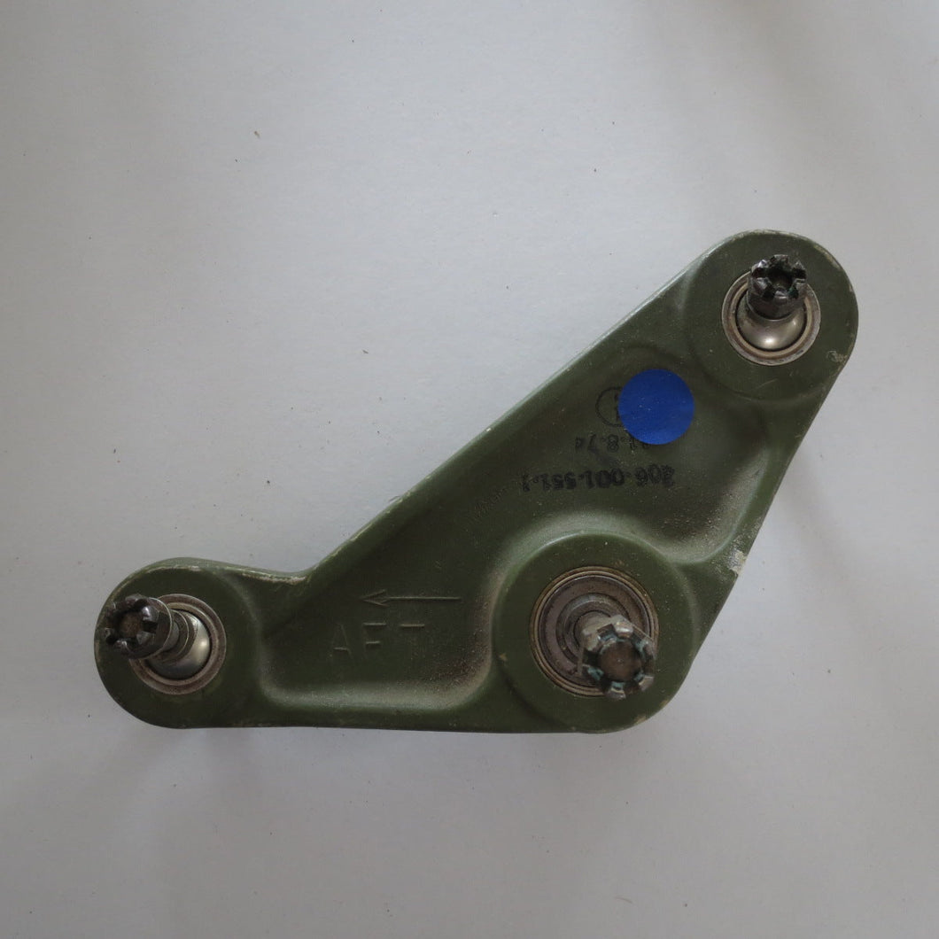 BELLCRANK ASSY P/N 206-001-551-001