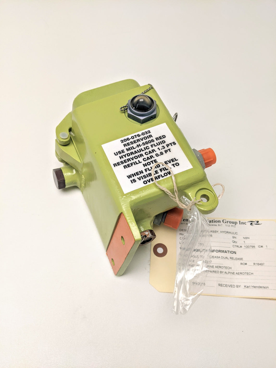 Reservoir Assy P/N 206-076-032-105