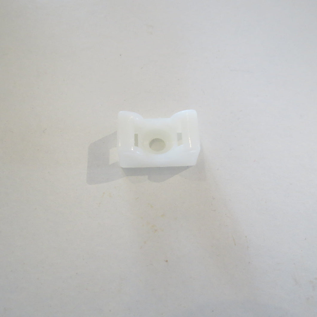 TYRAP BASE P/N TC142