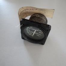 Load image into Gallery viewer, TORQUEMETER INDICATOR P/N 206-075-185-101

