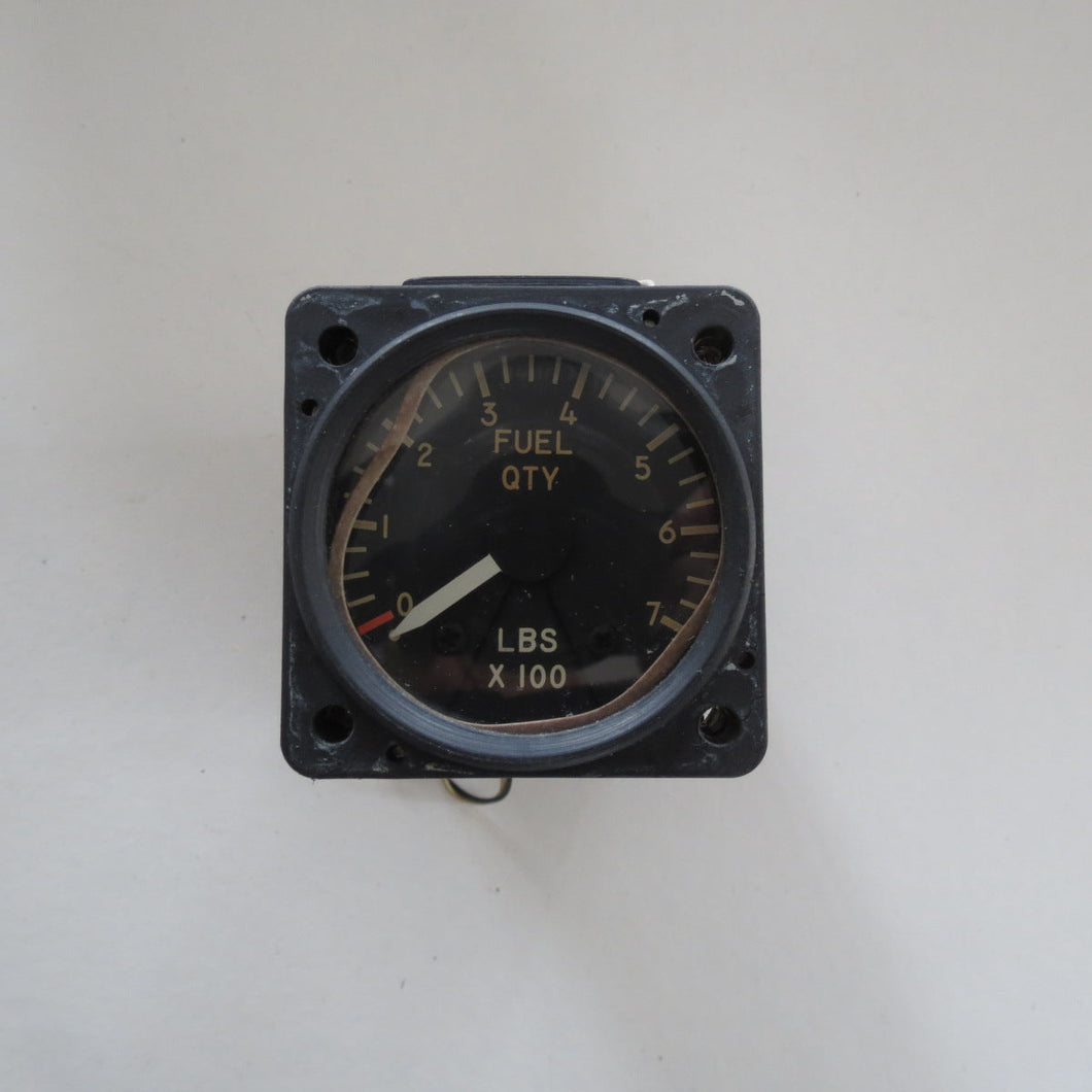 FUEL QTY INDICATOR P/N 206-063-633-001